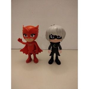 PJ Mask talking figurines Owlette and Luna girl
